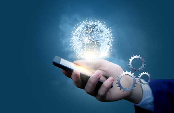 一个商人在社交网络上的工作。图片下载