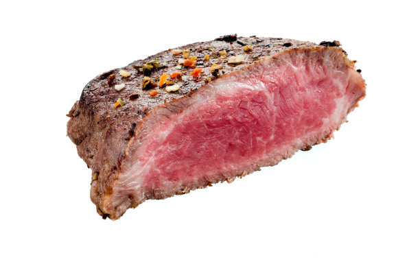 烤牛排，切片，孤立在白色背景图片下载