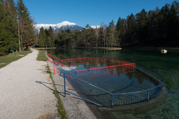 冬天去索贝克露营，莱斯图片下载