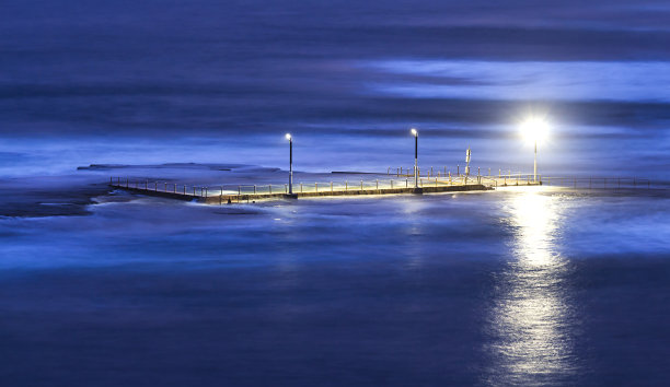 海莫娜谷潭黑暗之上图片下载