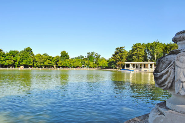 布恩雷蒂罗公园的景色图片下载