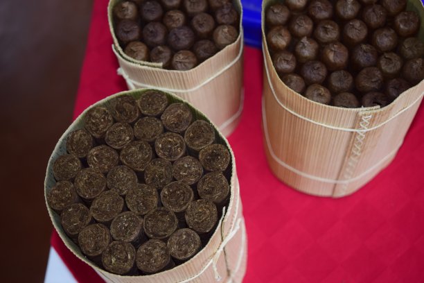 古巴雪茄图片下载