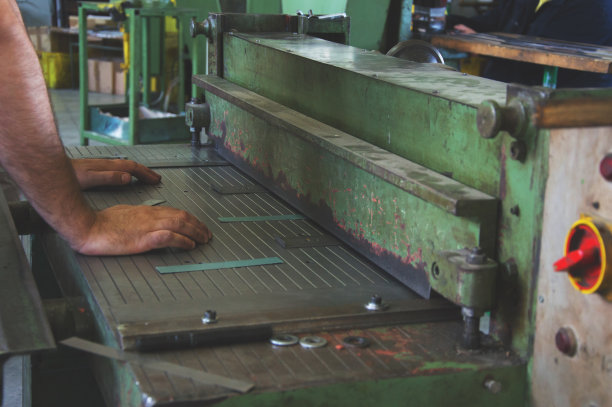 工厂工人的手图片下载