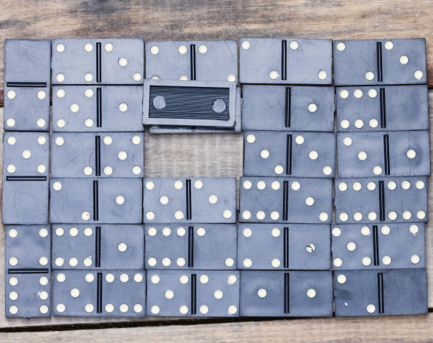 旧的多米诺骨牌图片下载