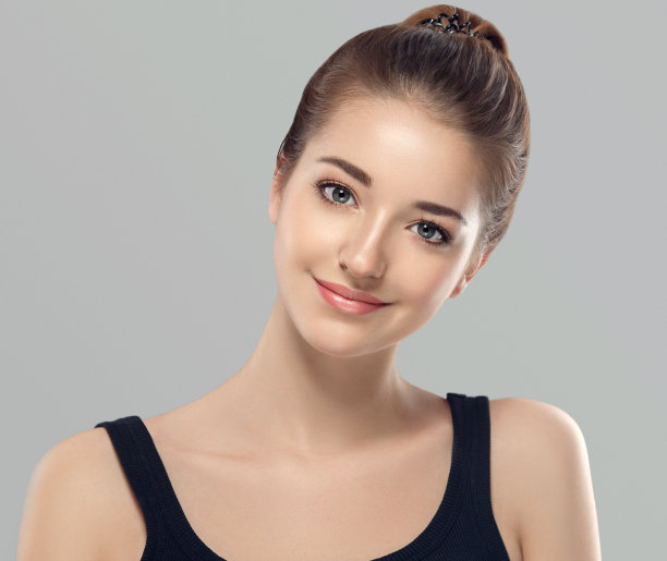 美丽女子的脸近距离肖像年轻画室图片下载