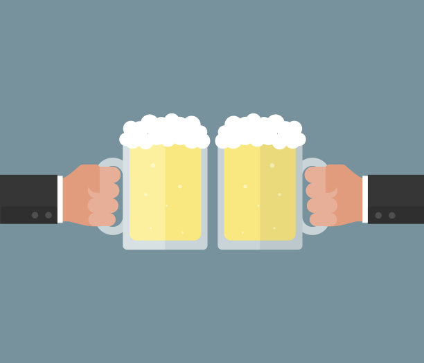 商人手里拿着一杯啤酒。叮当声眼镜概念图片下载