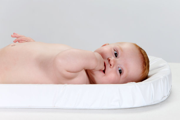 婴儿的尿布图片下载