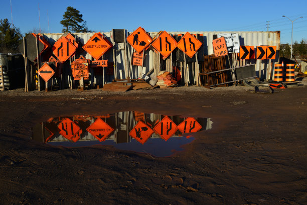 反思-建筑标志图片下载