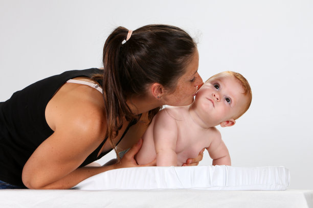 孩子和女人图片下载