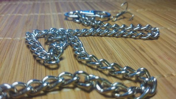 竹餐巾上的链子图片下载