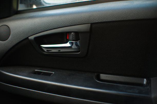 不关车门在车里图片下载