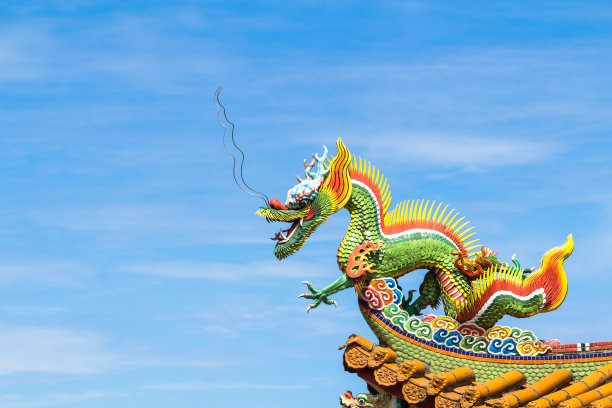 屋顶龙雕图片下载