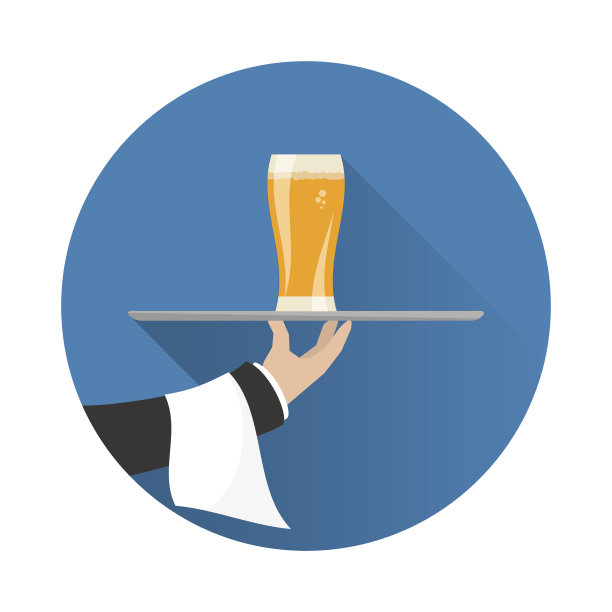 侍者端来一杯啤酒图片下载
