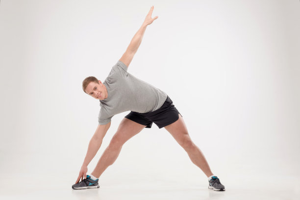 在健身房锻炼图片下载