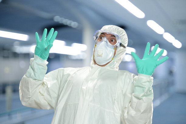 身穿全套防护服的科学家素材图片