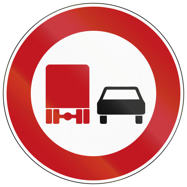 禁止卡车超车图片下载