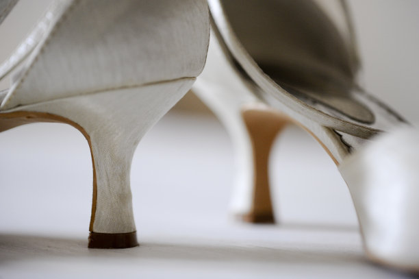 新娘的鞋跟图片下载