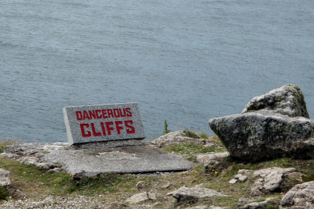 危险的悬崖图片下载