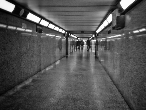 上班的通勤者图片下载