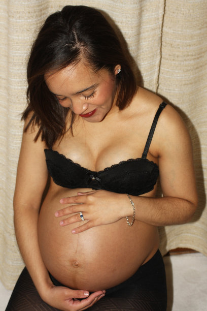 母性的美图片下载