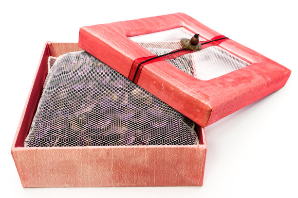 干燥，芳香植物在织物盒图片下载