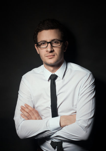 年轻的商人图片下载