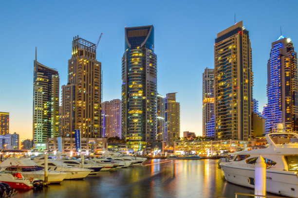 迪拜码头夜景图片下载