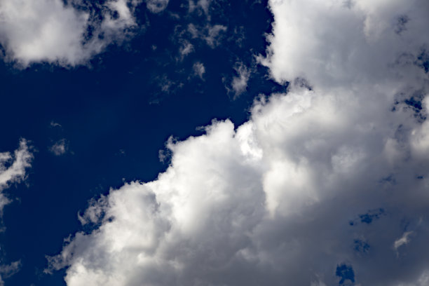 蓝天，云落天空，背景，背景，素材，十二月图片下载