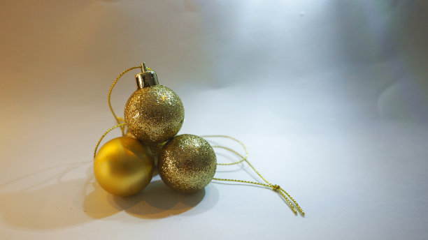 圣诞金球装饰品图片下载