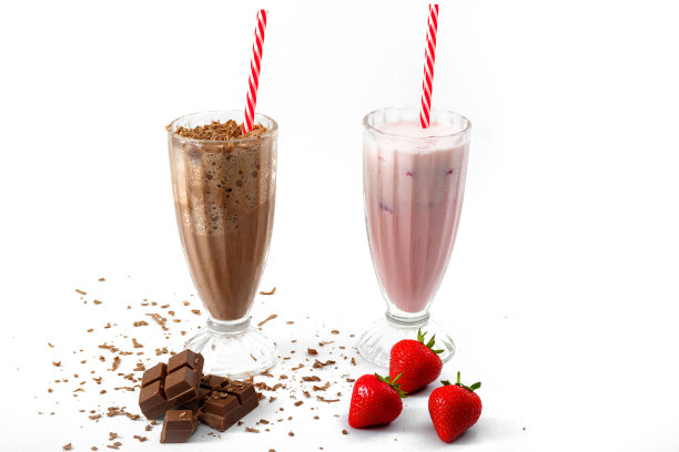 两杯奶昔图片下载