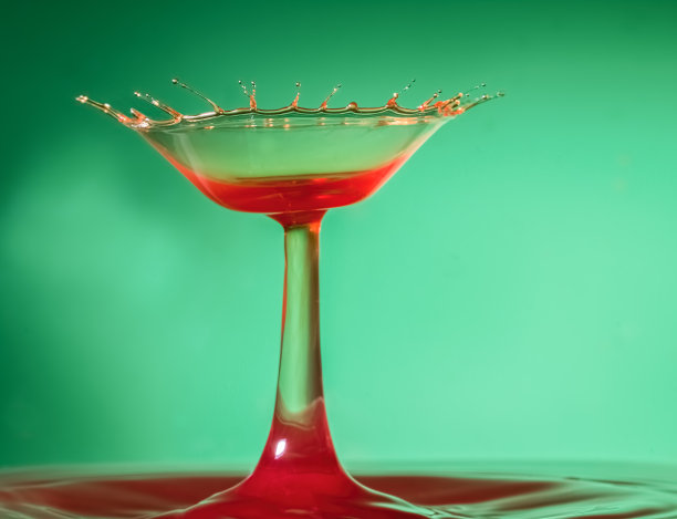 水滴的艺术。图片下载