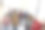学生拿着平板电脑和电话在大学大厅交谈素材图片