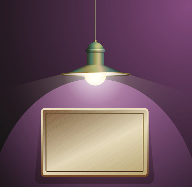 古老的灯挂。大而空的铜板被照亮图片下载