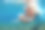 母亲与孩子游泳和潜水在海游泳池素材图片