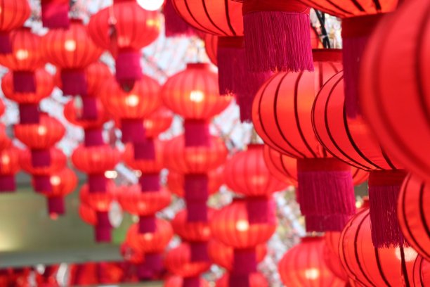 春节的红灯笼，红色的颜色图片下载