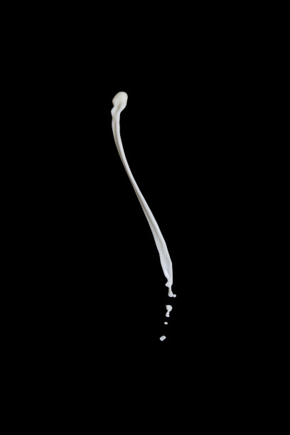 飞溅的牛奶图片下载