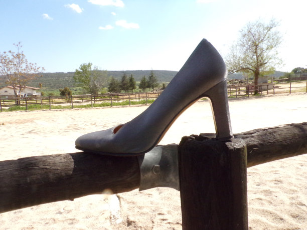 高跟鞋图片下载