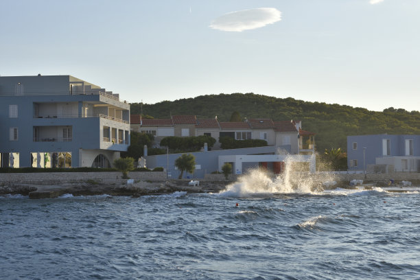 傍晚的波浪图片下载