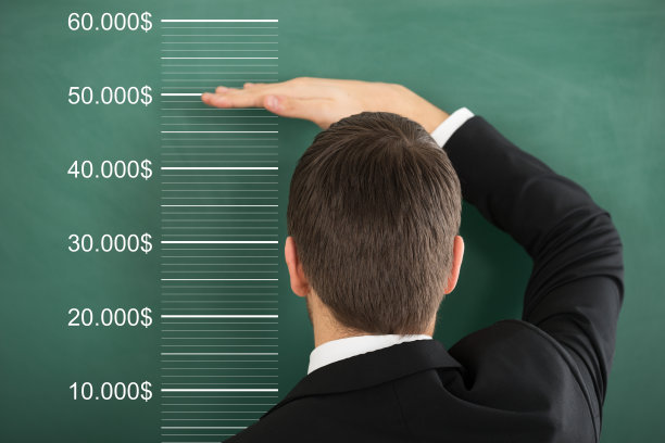 商人衡量利润图片下载