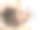 闭着眼睛撒谎的女孩图片下载