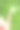 园丁在花园里浇绿草图片下载