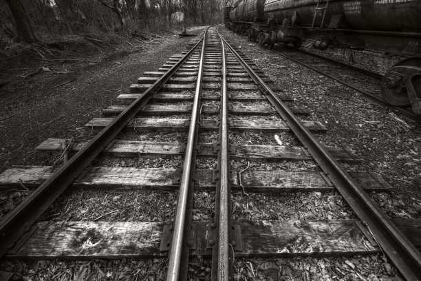 旧铁轨图片下载