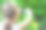 小女孩用手机拍视频或照片。图片下载