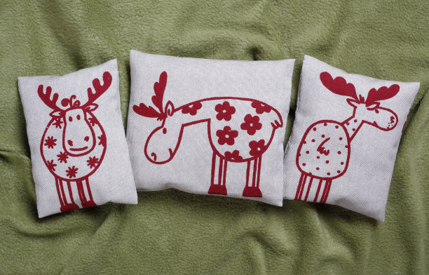 驯鹿枕头圣诞装饰品图片下载