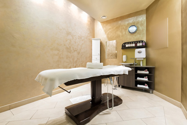 水疗中心的按摩室图片下载