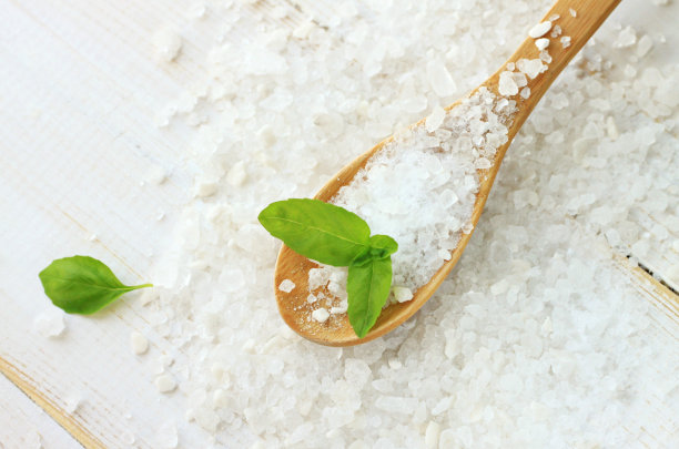 海盐和罗勒图片下载