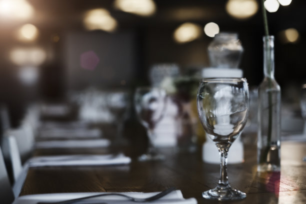 吧台吧台吧台上的玻璃图片下载