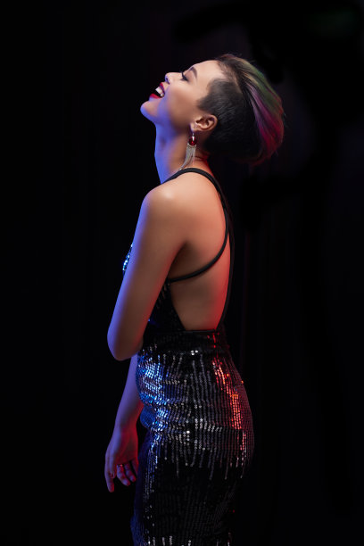 侧面图片素材ID：132455386