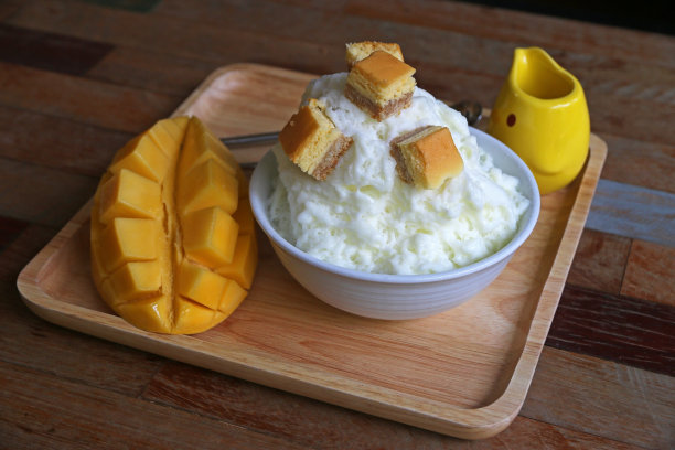 牛奶冰酥(刨冰)图片下载