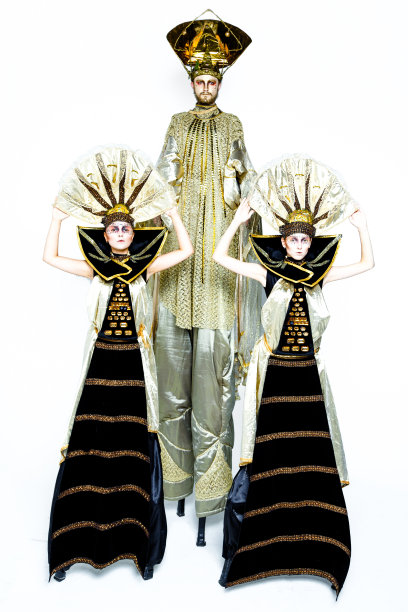 狂欢节蒙面男人和女人图片下载